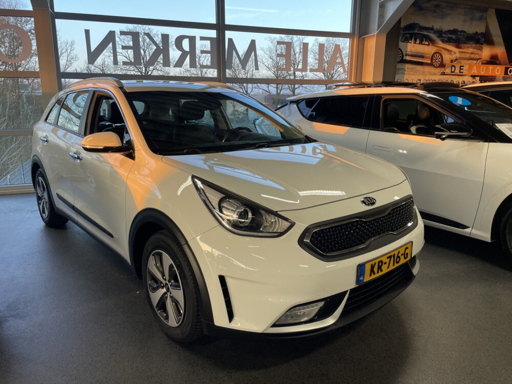 Kia Niro 1.6 GDi Hybrid First Edition 2