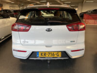 Kia Niro 1.6 GDi Hybrid First Edition 24