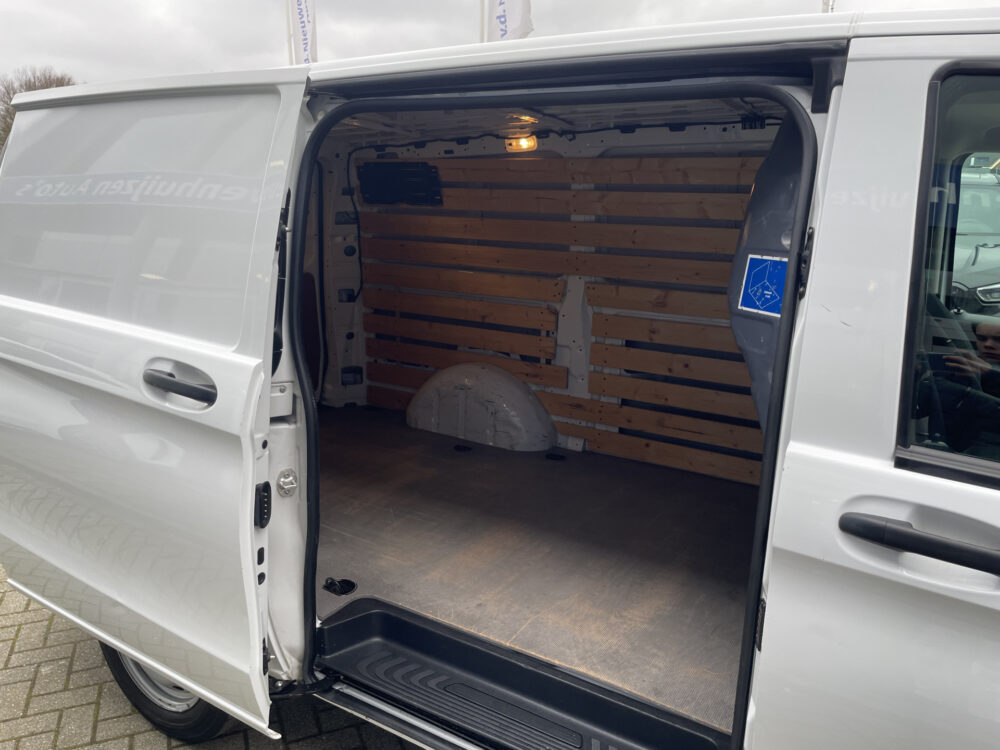 Mercedes-Benz Vito 114 CDI Lang 8