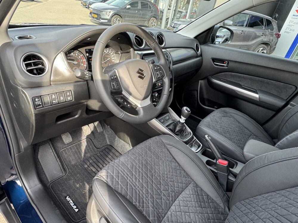 Suzuki Vitara 1.4 Boosterjet Style Smart Hybrid 4