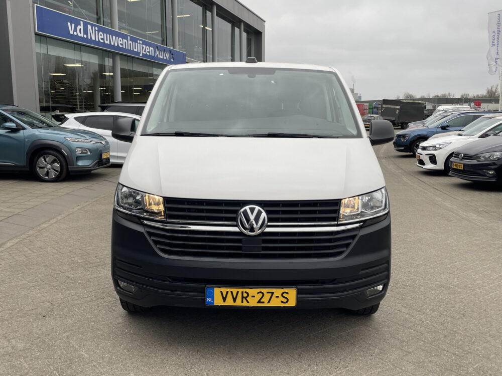 Volkswagen Transporter 2.0 TDI L2H1 28 21