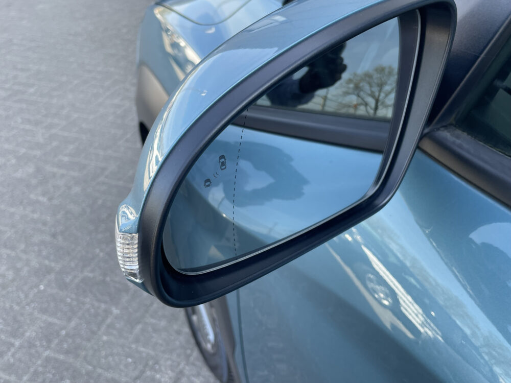 Hyundai KONA EV Premium 64 kWh 12