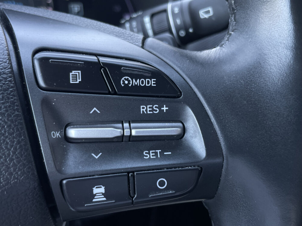 Hyundai KONA EV Premium 64 kWh 23