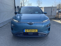 Hyundai KONA EV Premium 64 kWh 29
