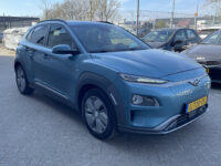 Hyundai KONA EV Premium 64 kWh 30