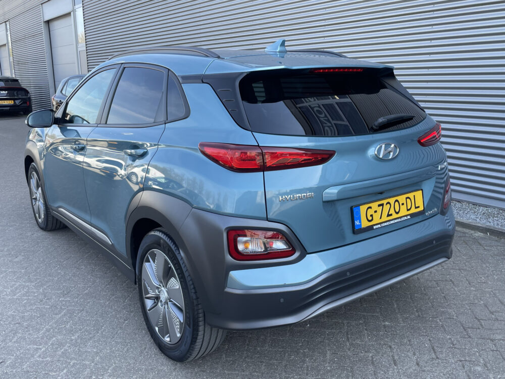 Hyundai KONA EV Premium 64 kWh 5