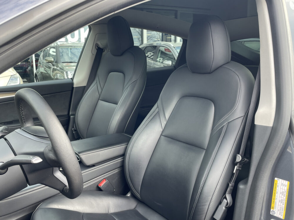 Tesla Model Y Long Range AWD 75 kWh 14