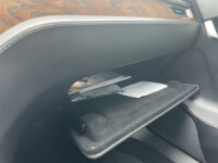 Tesla Model S 75D Base 28
