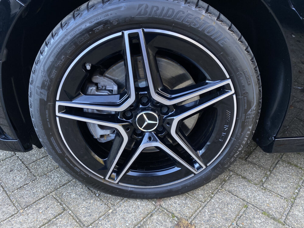 Mercedes-Benz B-Klasse 250 e Premium Plus 5