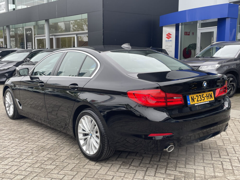 BMW 5 Serie 520i High Executive 6