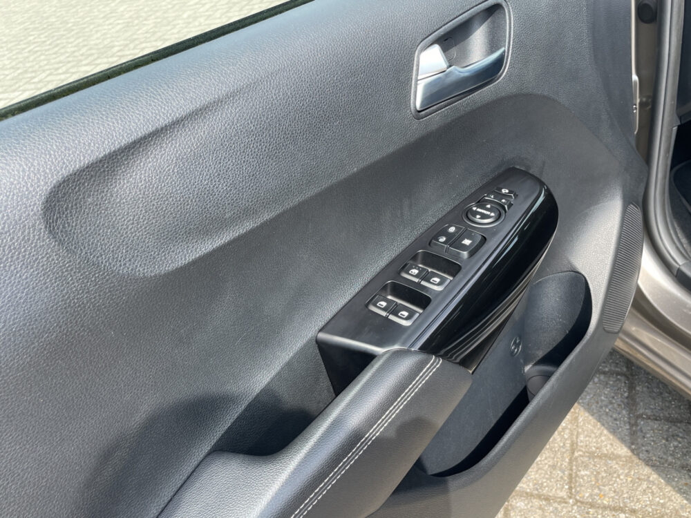 Kia Picanto 1.0 CVVT Design Edition 9