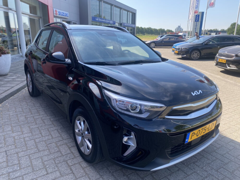 Kia Stonic 1.0 T-GDi MHEV DynamicLine 3