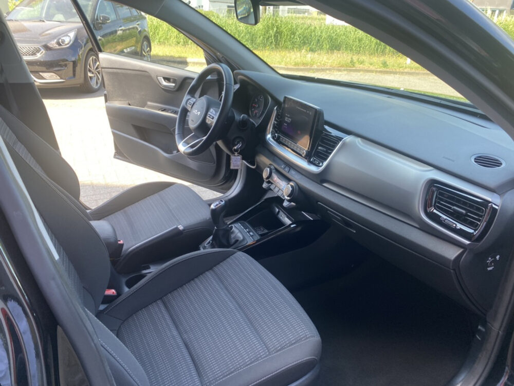 Kia Stonic 1.0 T-GDi MHEV DynamicLine 8
