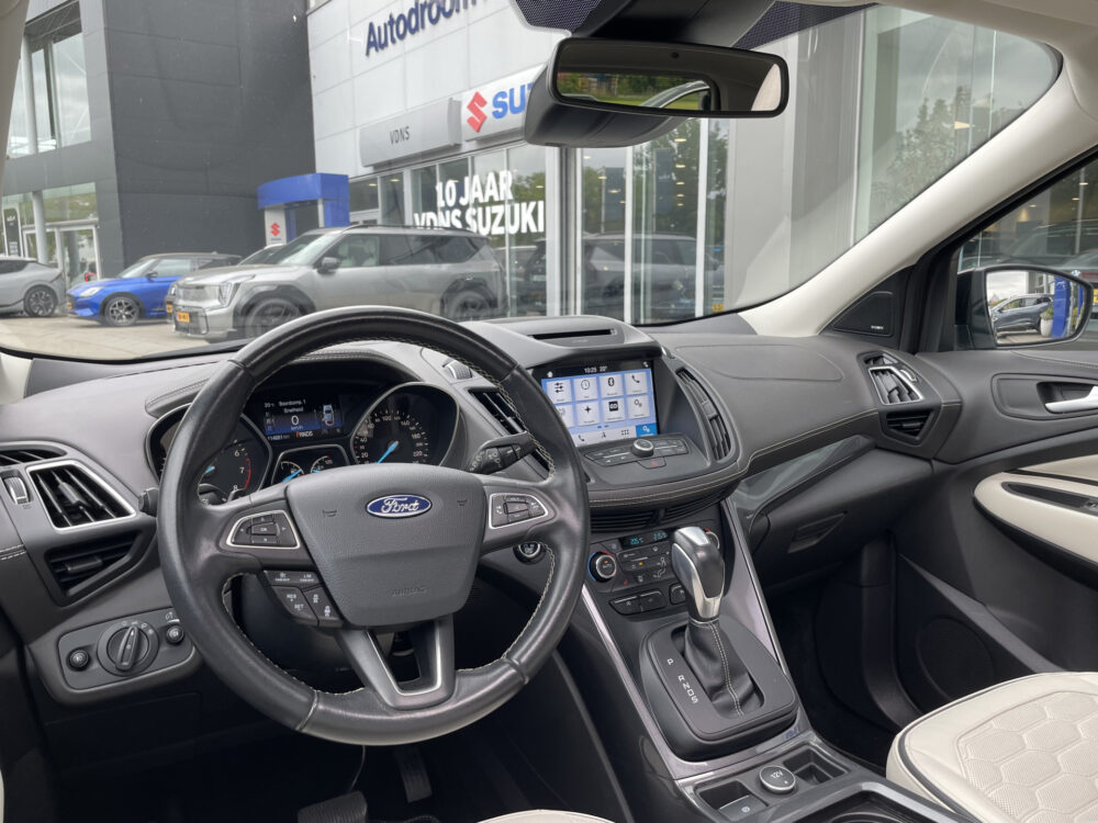 Ford Kuga 1.5 EcoBoost Vignale 13