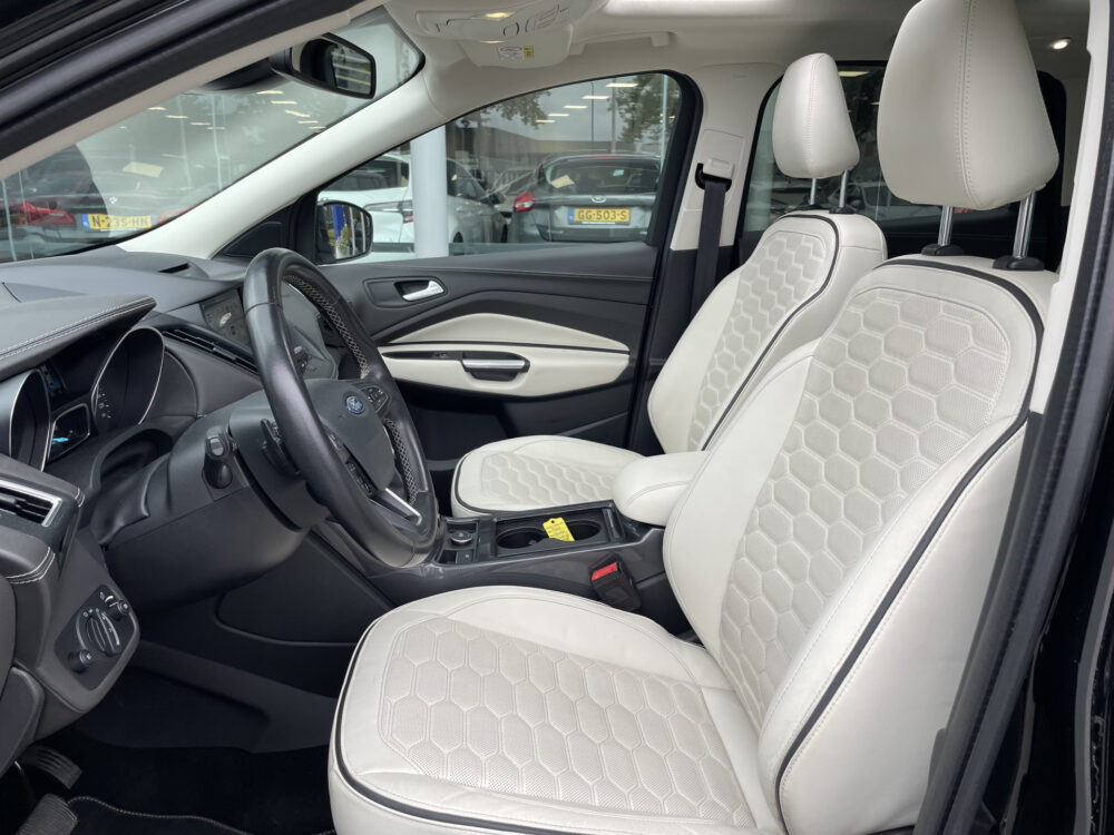 Ford Kuga 1.5 EcoBoost Vignale 14