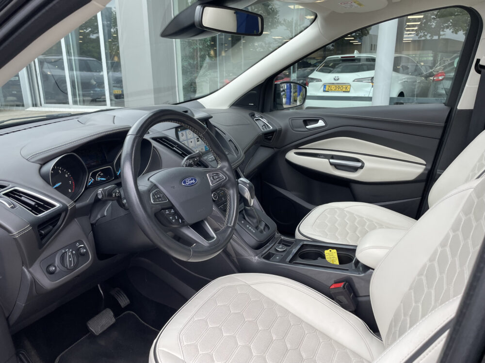 Ford Kuga 1.5 EcoBoost Vignale 15