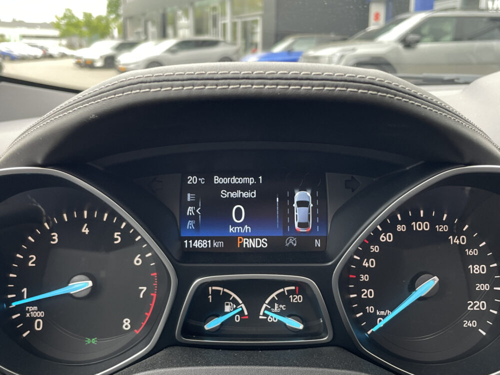 Ford Kuga 1.5 EcoBoost Vignale 28