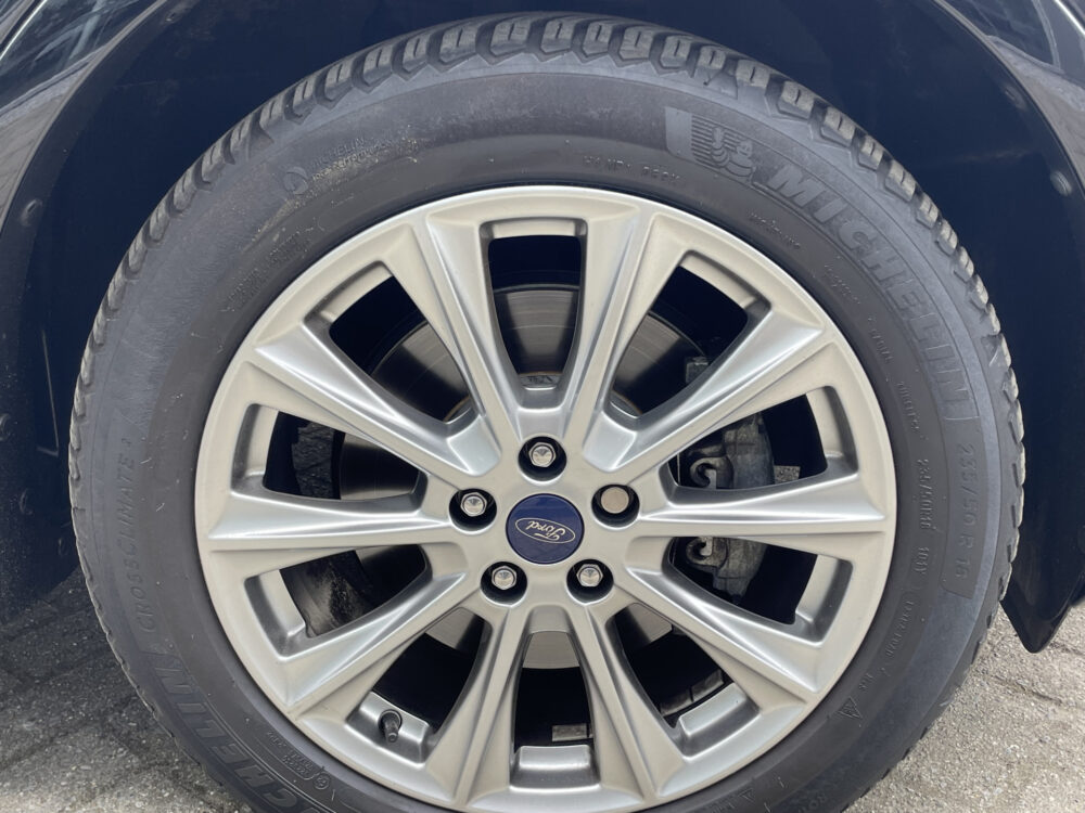 Ford Kuga 1.5 EcoBoost Vignale 5