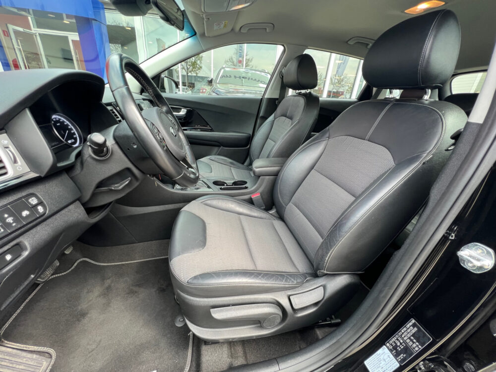 Kia Niro 1.6 GDi Hybrid DynamicLine 12