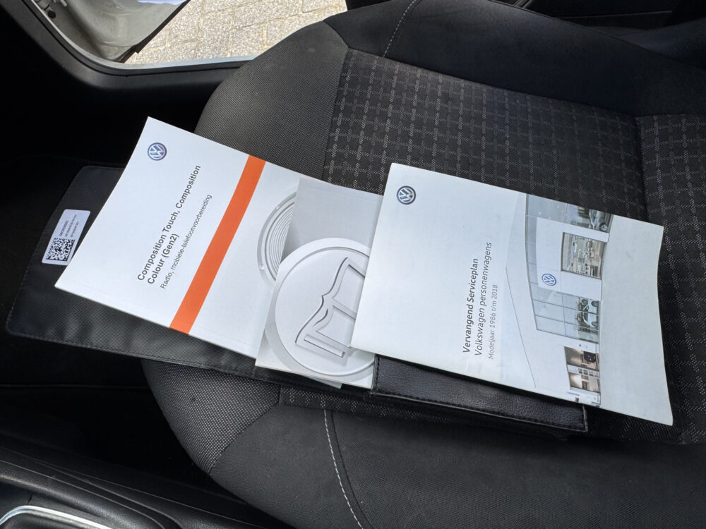 Volkswagen Polo 1.2 TSI Comfortline Connected Series 10