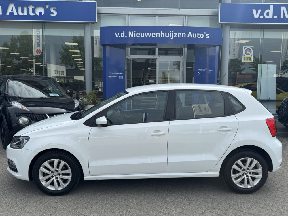 Volkswagen Polo 1.2 TSI Comfortline Connected Series 3