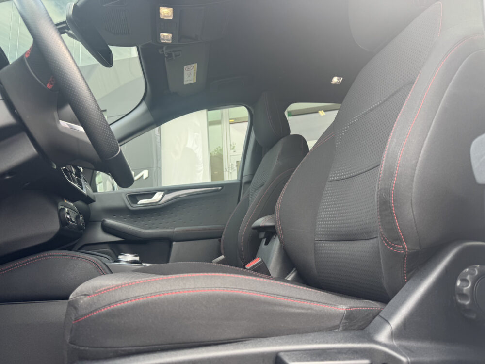 Ford Kuga 2.5 PHEV ST-Line 14