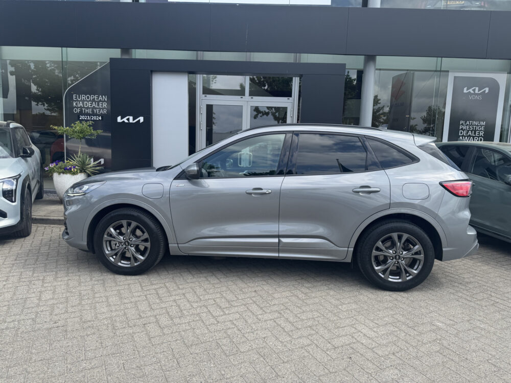 Ford Kuga 2.5 PHEV ST-Line 2