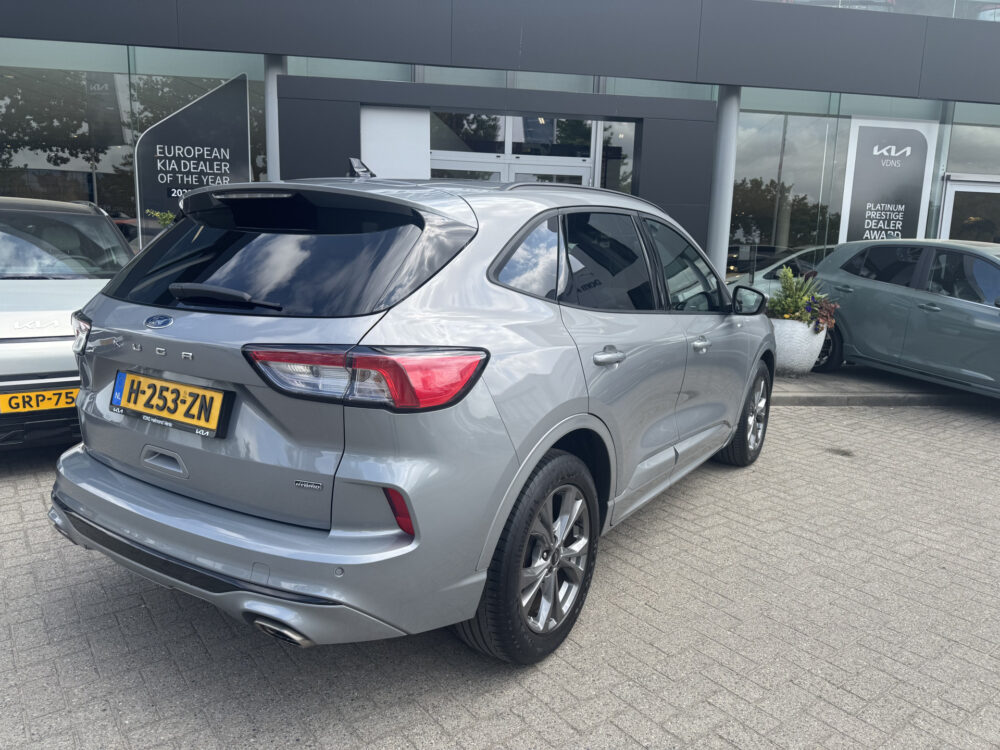 Ford Kuga 2.5 PHEV ST-Line 3