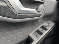 Ford Kuga 2.5 PHEV ST-Line 74