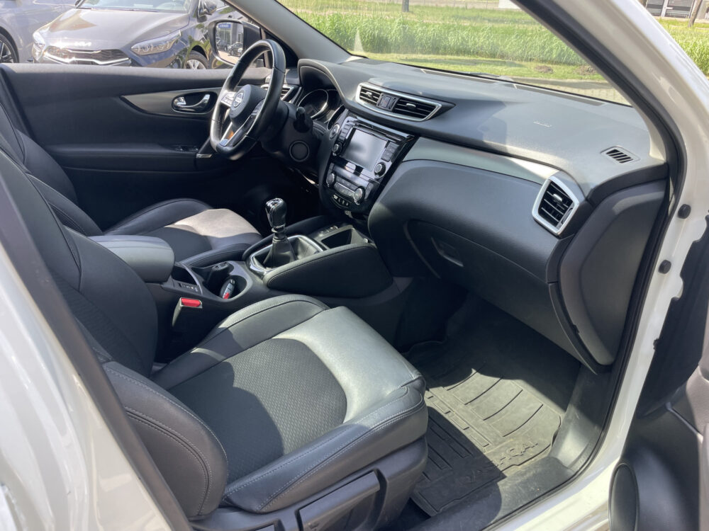 Nissan QASHQAI 1.3 DIG-T Tekna // PanoDak // Leder // Trekhaak 5