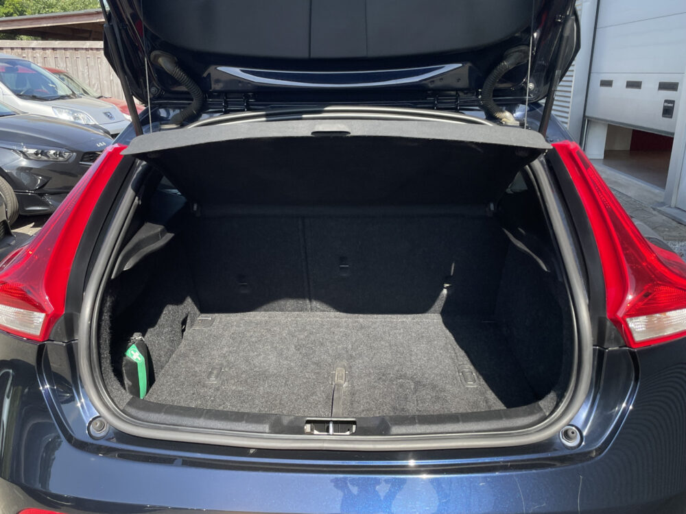 Volvo V40 1.5 T3 Momentum 8