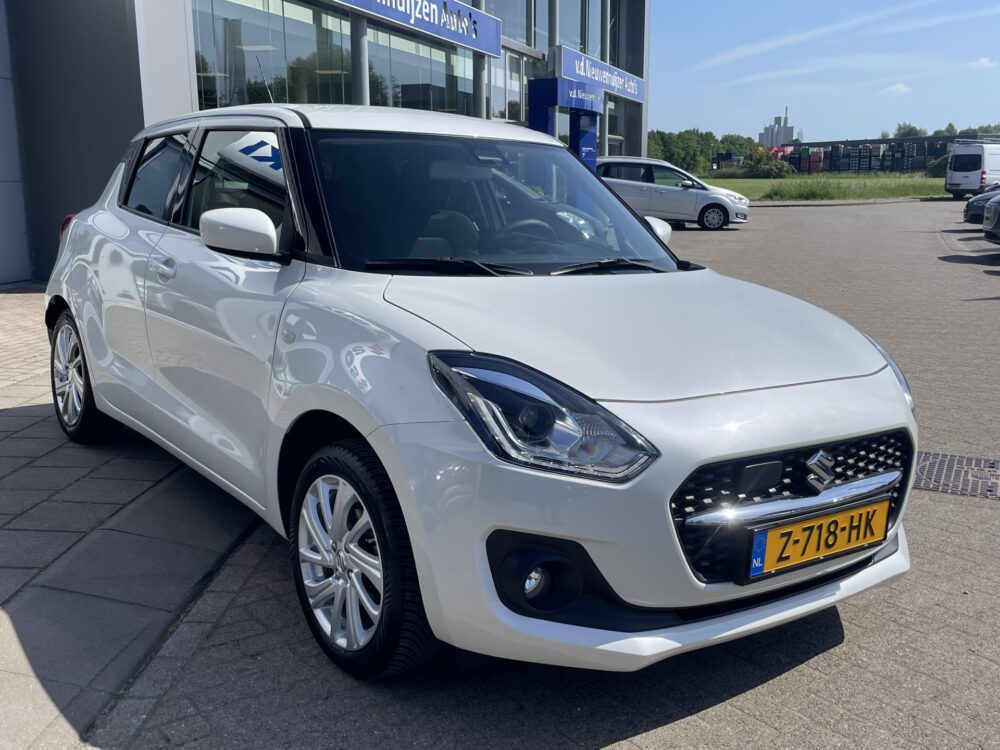 Suzuki Swift 1.2 Select Smart Hybrid 3