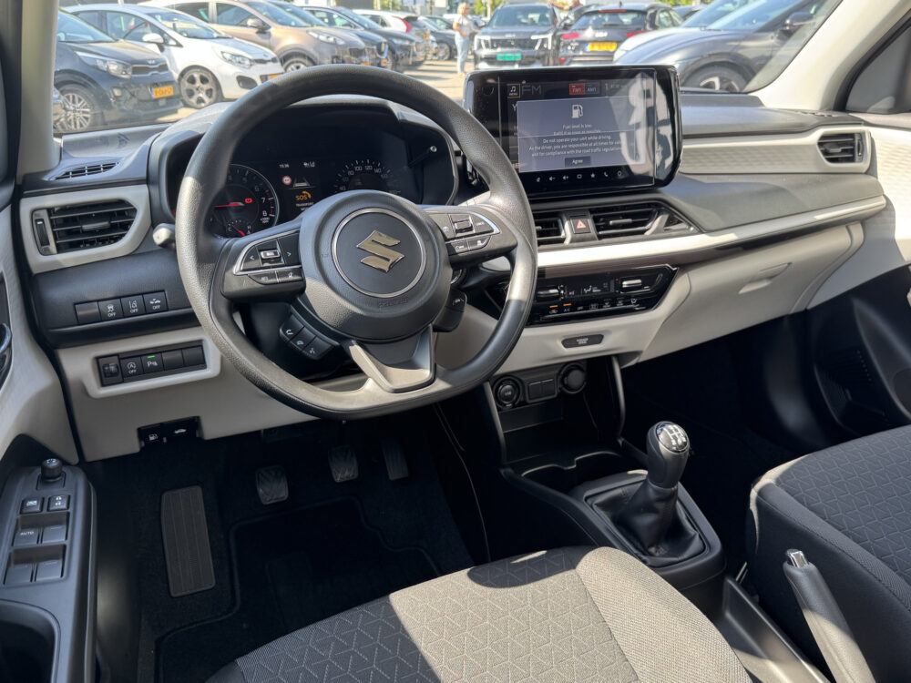 Suzuki Swift 1.2 Comfort Smart Hybrid 11