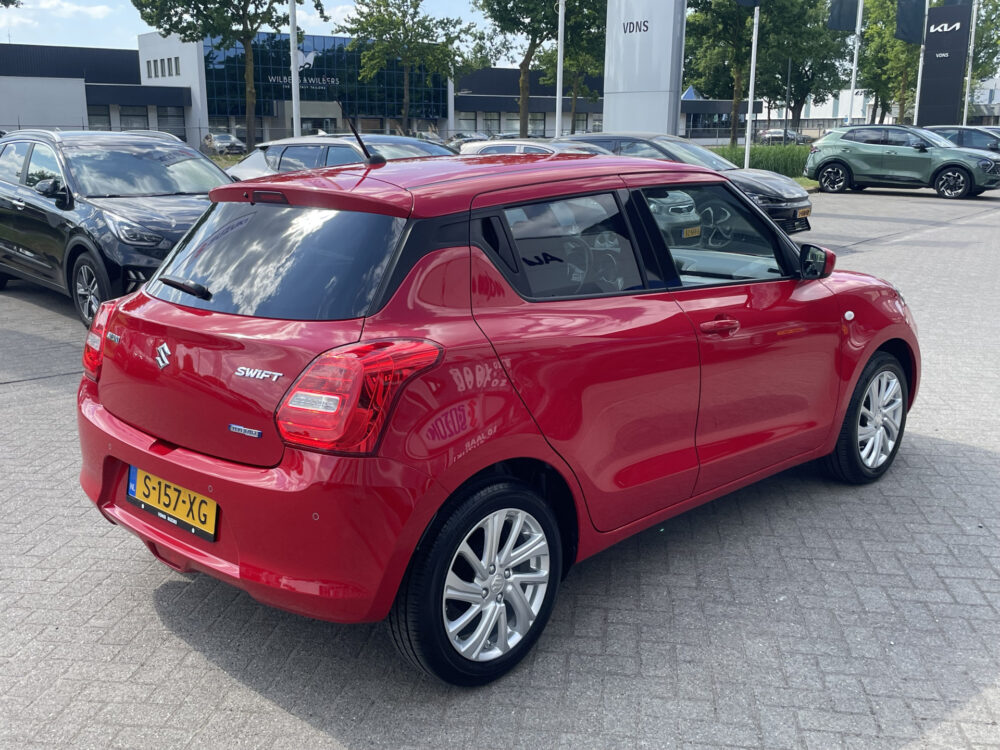 Suzuki Swift 1.2 Select Smart Hybrid 6
