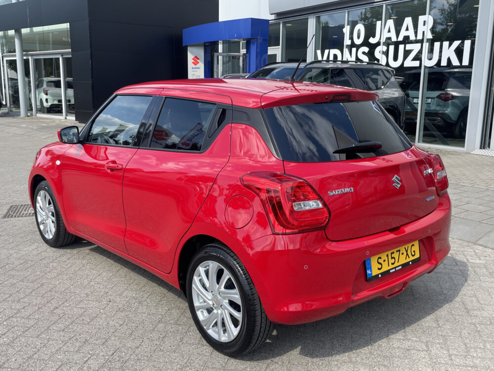 Suzuki Swift 1.2 Select Smart Hybrid 8