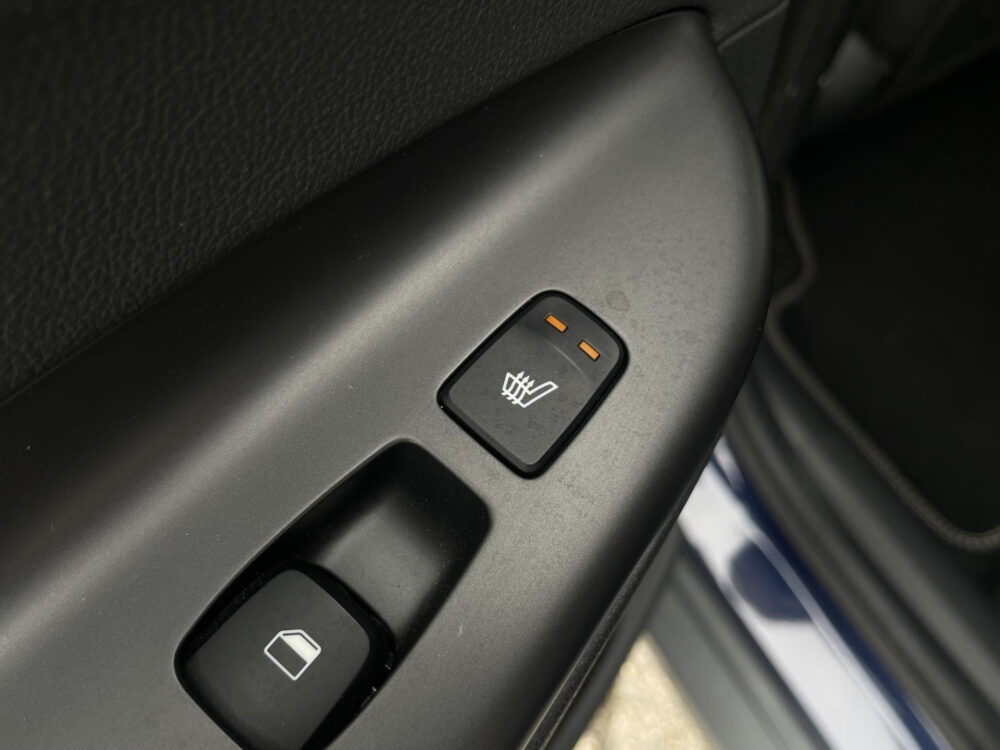 Hyundai KONA EV Limited 64 kWh 10