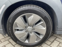 Hyundai KONA EV Limited 64 kWh 35