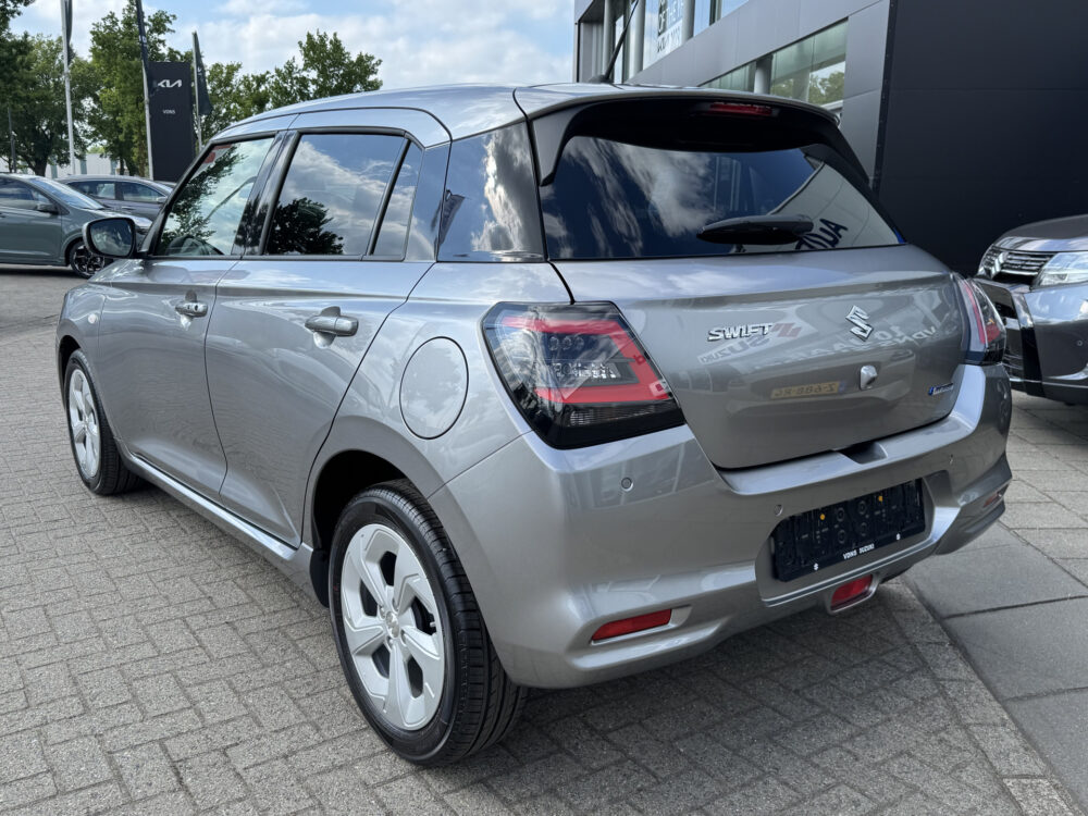 Suzuki Swift 1.2 Select Smart Hybrid 2