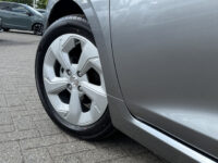 Suzuki Swift 1.2 Select Smart Hybrid 34