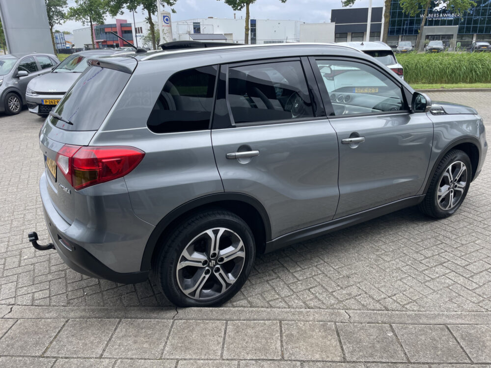 Suzuki Vitara 1.6 High Executive 5
