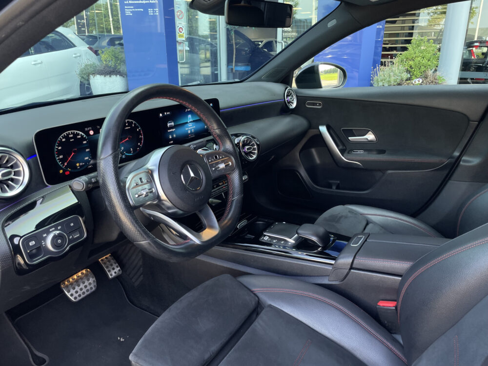 Mercedes-Benz A-Klasse 200 AMG Line 15