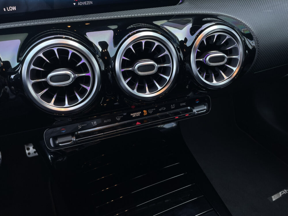 Mercedes-Benz A-Klasse 200 AMG Line 18