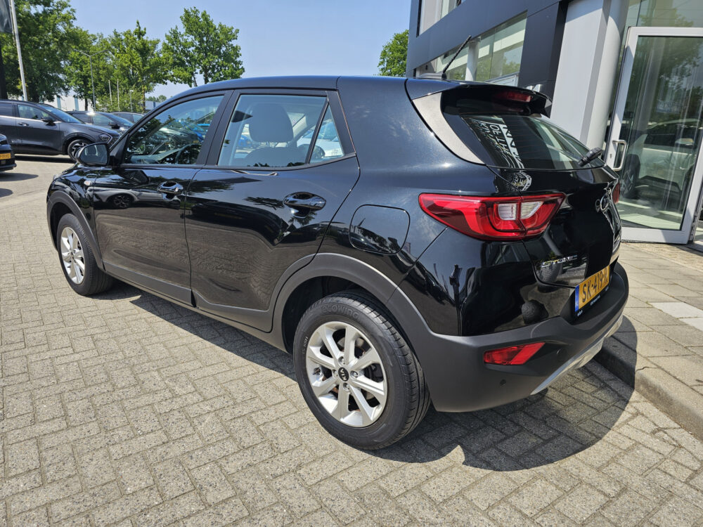 Kia Stonic 1.2 MPi ComfortPlusLine Navigator 2
