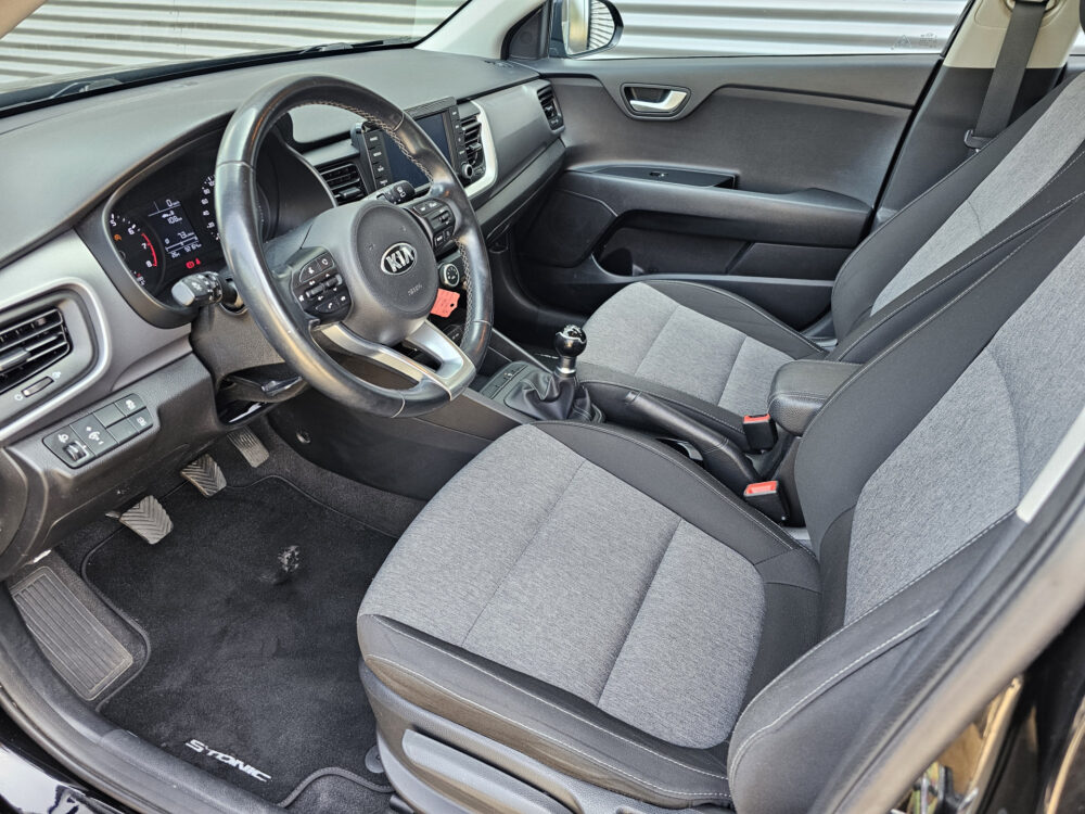 Kia Stonic 1.2 MPi ComfortPlusLine Navigator 8
