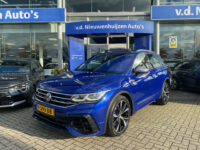 Volkswagen Tiguan R 2.0 TSI 4Motion 32
