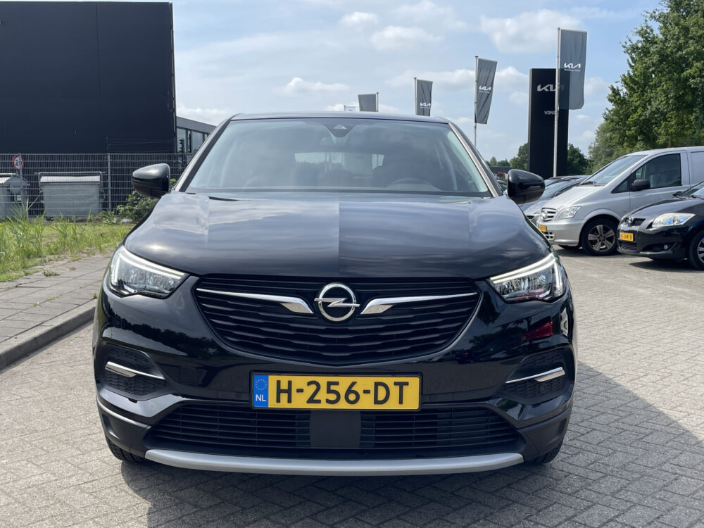 Opel Grandland X 1.2 Turbo Business Edition 2