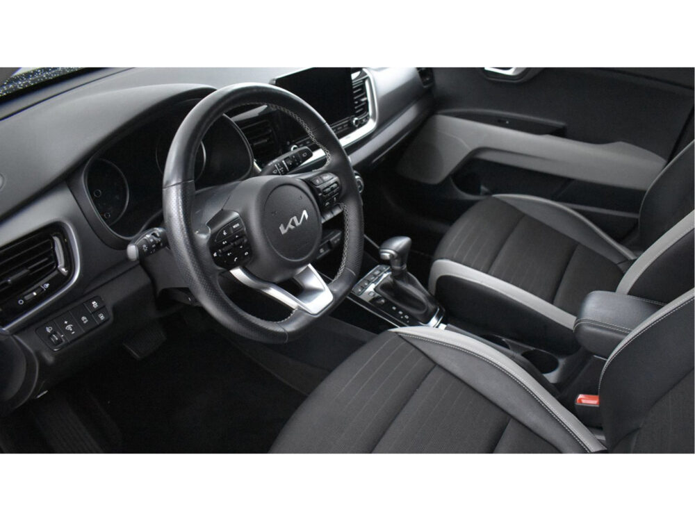Kia Stonic 1.0 T-GDi MHEV ExecutiveLine Automaat 1