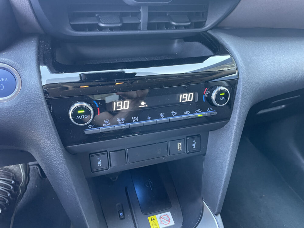 Toyota Yaris Cross 1.5 Hybrid Executive 12