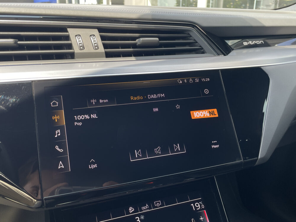 Audi e-tron Sportback 55 quattro Business edition Plus 95 kWh 19