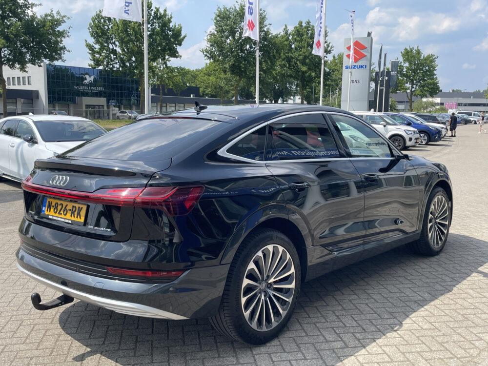 Audi e-tron Sportback 55 quattro Business edition Plus 95 kWh 8